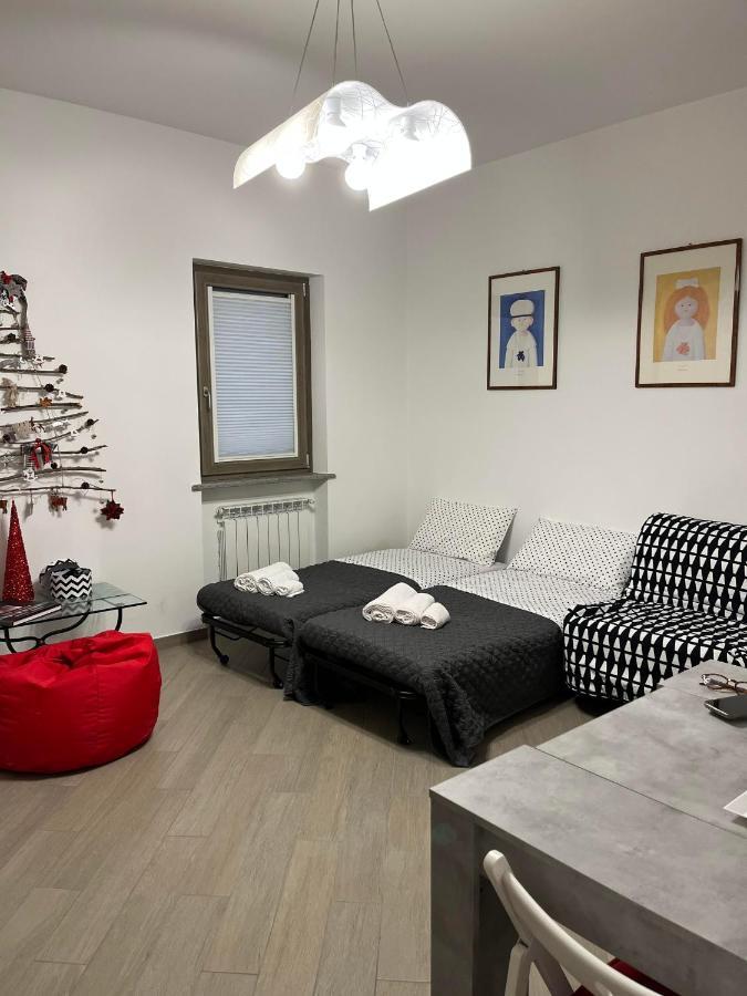 Апартаменты La Rocca House Сориано-нель-Чимино Экстерьер фото